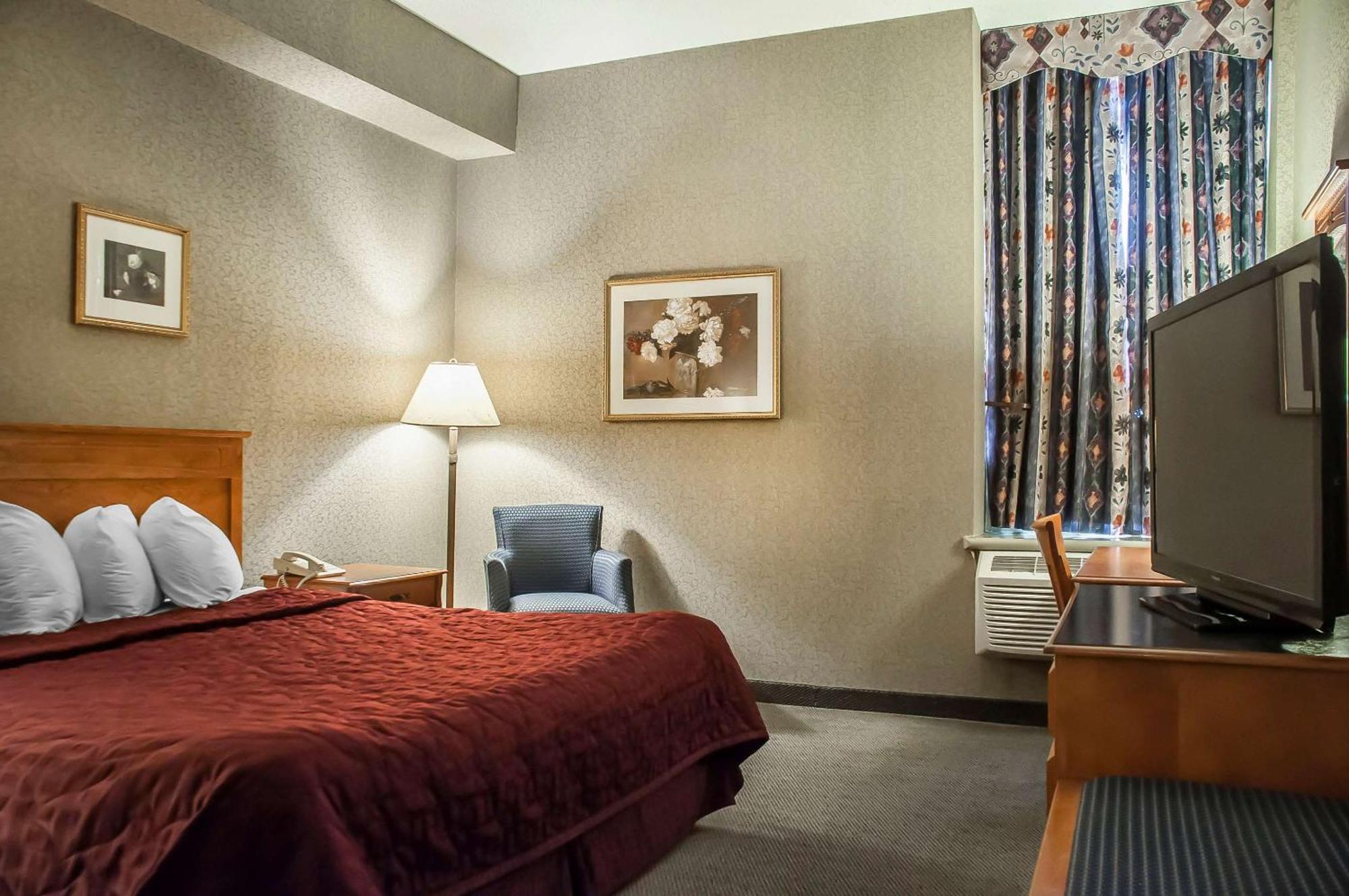 Comfort Lundy's Lane Inn 3*