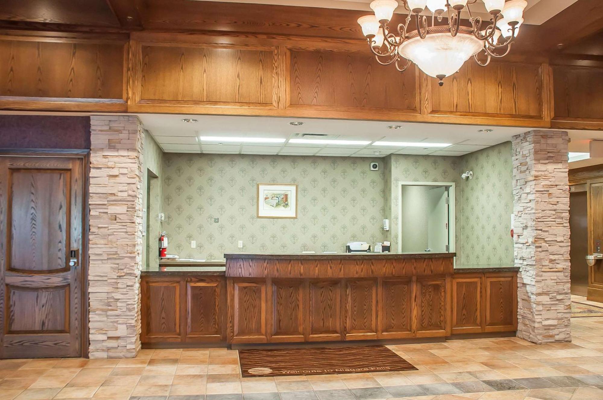 Comfort Lundy's Lane Inn 3*